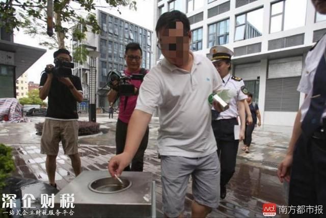 深圳寫字樓里的陽臺(tái)和個(gè)人辦公室都得禁煙！